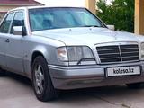 Mercedes-Benz E 280 1993 года за 2 700 000 тг. в Шымкент