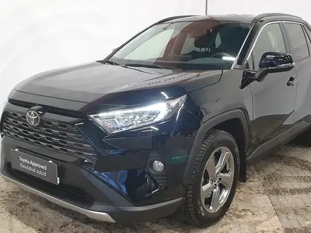 Toyota RAV4 2021 годаүшін15 000 000 тг. в Уральск – фото 3