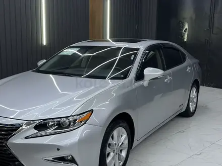 Lexus ES 300h 2015 года за 8 650 000 тг. в Актау – фото 3