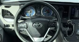 Toyota Sienna 2015 года за 8 500 000 тг. в Кульсары – фото 3
