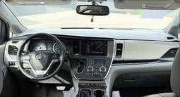 Toyota Sienna 2015 года за 8 500 000 тг. в Кульсары – фото 2