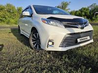 Toyota Sienna 2019 годаfor26 000 000 тг. в Караганда