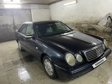 Mercedes-Benz E 230 1996 года за 3 200 000 тг. в Талдыкорган – фото 6