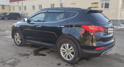 Hyundai Santa Fe 2016 года за 9 755 000 тг. в Астана – фото 2