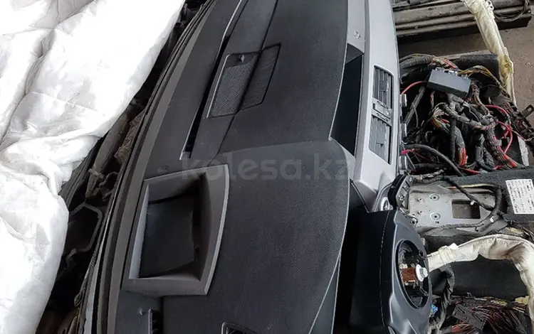 Торпеда (панель) на BMW E60 530 за 80 000 тг. в Шымкент