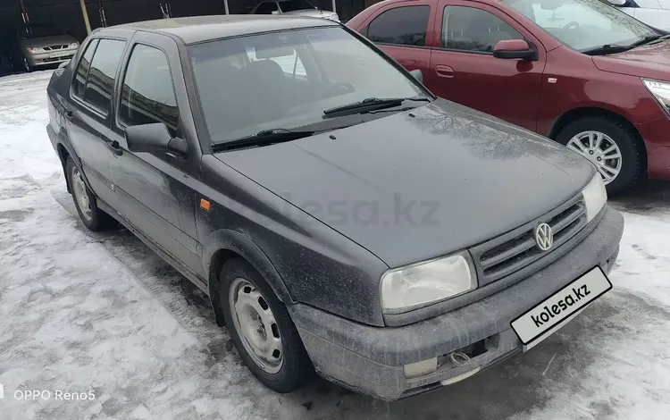 Volkswagen Vento 1994 года за 1 250 000 тг. в Караганда