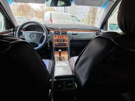 Mercedes-Benz E 240 1998 года за 3 600 000 тг. в Караганда – фото 12