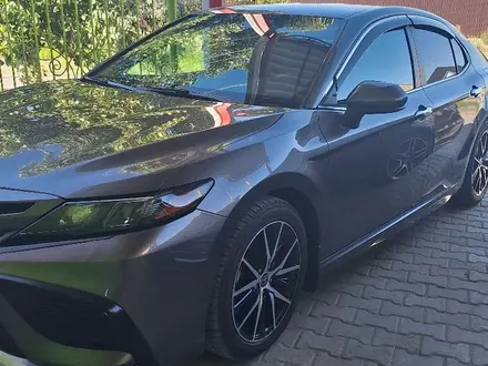 Toyota Camry 2021 года за 13 000 000 тг. в Кызылорда – фото 5