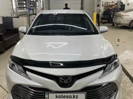 Toyota Camry 2020 года за 20 700 000 тг. в Алматы