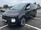Hyundai Staria 2021 года за 17 273 000 тг. в Алматы