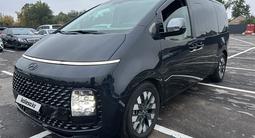 Hyundai Staria 2021 года за 17 273 000 тг. в Алматы