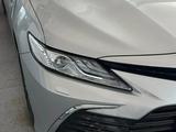 Toyota Camry 2023 года за 21 500 000 тг. в Атырау – фото 3