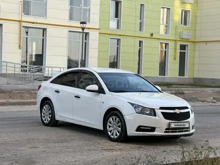 Chevrolet Cruze 2011 года за 4 300 000 тг. в Туркестан – фото 4