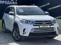 Toyota Highlander 2017 года за 18 500 000 тг. в Актобе – фото 3