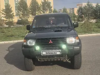 Mitsubishi Pajero, 1995