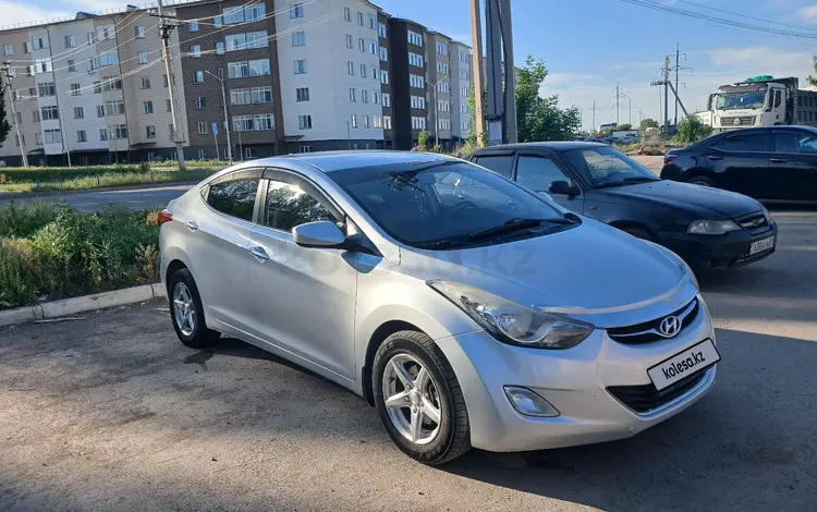 Hyundai Elantra 2012 года за 3 700 000 тг. в Астана