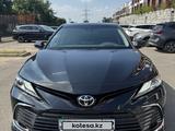 Toyota Camry 2023 года за 13 500 000 тг. в Алматы