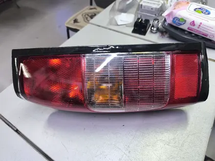 Фонарь задний Nissan NP300 Pickup за 40 000 тг. в Алматы – фото 4