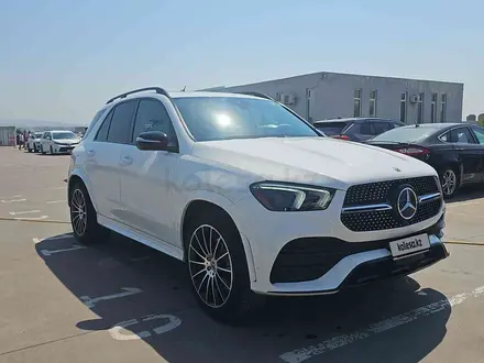 Mercedes-Benz GLE 400 2020 года за 30 700 000 тг. в Алматы – фото 3