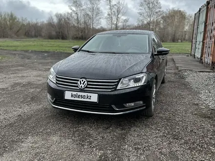 Volkswagen Passat 2014 года за 5 700 000 тг. в Астана – фото 2