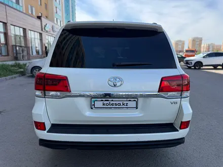 Toyota Land Cruiser 2017 года за 38 000 000 тг. в Астана – фото 5