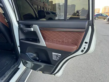 Toyota Land Cruiser 2017 года за 38 000 000 тг. в Астана – фото 15