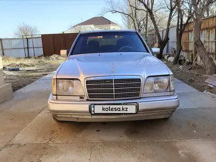 Mercedes-Benz E 220 1994 годаүшін2 000 000 тг. в Кызылорда