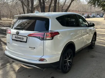 Toyota RAV4 2018 года за 13 300 000 тг. в Усть-Каменогорск – фото 15