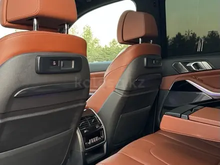 BMW X5 2022 года за 49 000 000 тг. в Астана – фото 14