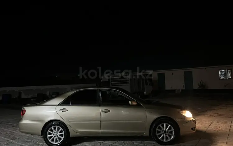 Toyota Camry 2004 годаүшін3 100 000 тг. в Актау