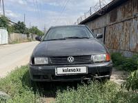 Volkswagen Polo 1999 года за 600 000 тг. в Алматы
