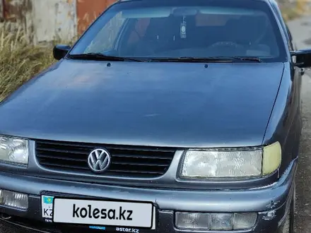 Volkswagen Passat 1994 года за 1 200 000 тг. в Караганда – фото 5