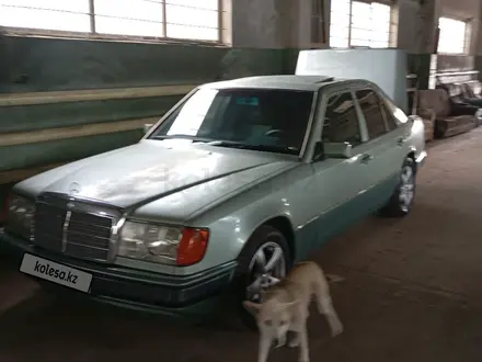 Mercedes-Benz E 230 1992 года за 2 200 000 тг. в Талгар – фото 20