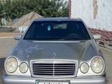 Mercedes-Benz E 230 1997 года за 2 000 000 тг. в Караганда – фото 2