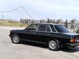Mercedes-Benz E 200 1981 годаүшін4 000 000 тг. в Жезказган – фото 2