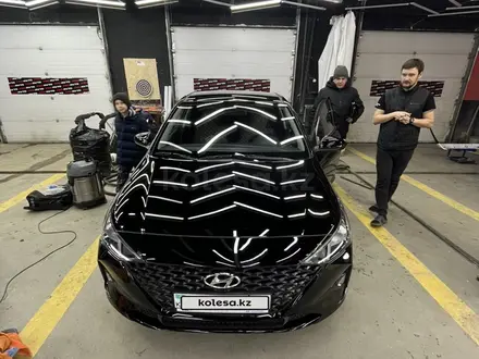 Hyundai Accent 2020 года за 8 600 000 тг. в Актобе – фото 3