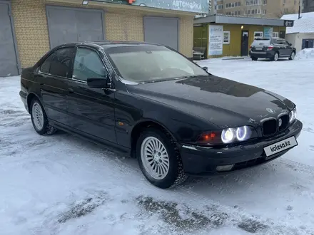 BMW 523 1996 года за 2 950 000 тг. в Саумалколь – фото 2