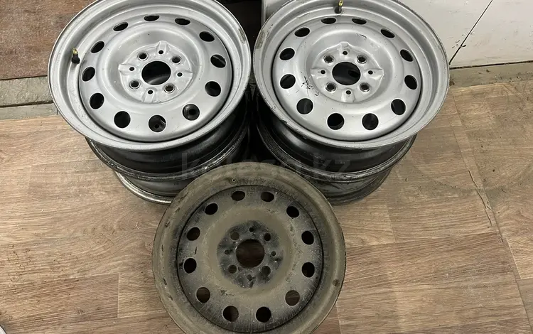 Диски ВАЗ R14 (серебро и чёрный) за 9 990 тг. в Астана