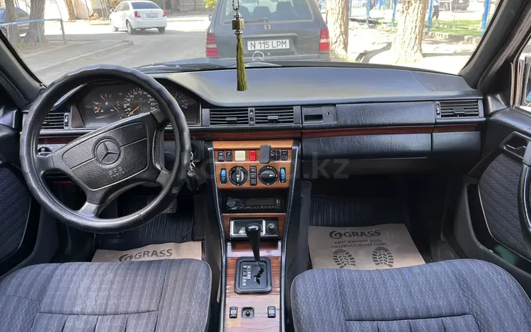 Mercedes-Benz E 280 1993 года за 1 800 000 тг. в Кызылорда