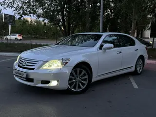 Lexus LS 460