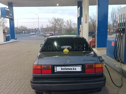 Volkswagen Vento 1994 года за 1 350 000 тг. в Астана – фото 2