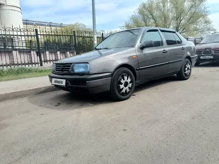 Volkswagen Vento 1994 года за 1 350 000 тг. в Астана – фото 7