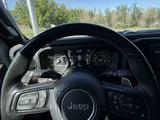 Jeep Wrangler 2023 года за 63 000 000 тг. в Астана – фото 4