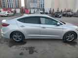 Hyundai Elantra 2018 года за 4 500 000 тг. в Астана – фото 2