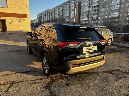 Toyota RAV4 2021 года за 18 300 000 тг. в Караганда – фото 4