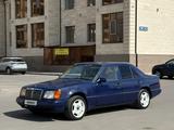 Mercedes-Benz E 300 1991 года за 1 100 000 тг. в Караганда