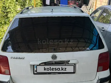 Volkswagen Passat 1997 года за 1 450 000 тг. в Шымкент – фото 2