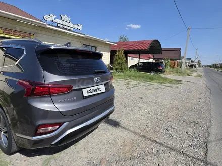 Hyundai Santa Fe 2019 года за 12 700 000 тг. в Шымкент – фото 2
