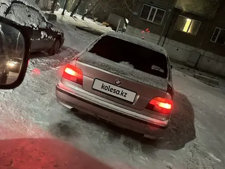 BMW 523 1996 года за 2 000 000 тг. в Караганда – фото 3