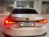 Lexus ES 200 2021 годаfor20 500 000 тг. в Уральск – фото 5